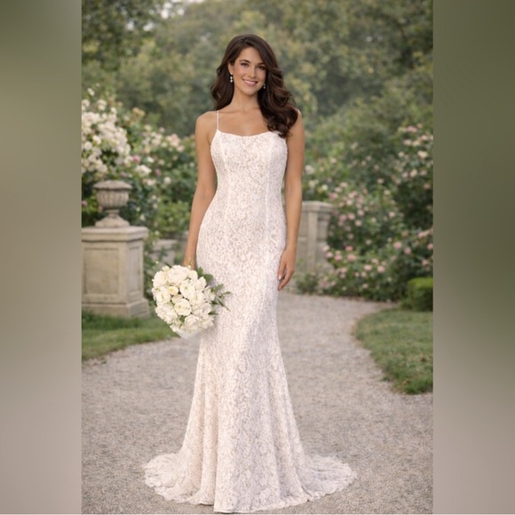 Lace Wedding Gown Size 2 IvoryOpen Back Lace-Up Bridal DressStyle 1937 NWT